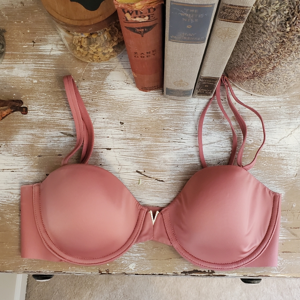 Victoria’s Secret T Shirt Bra 32C 🌻